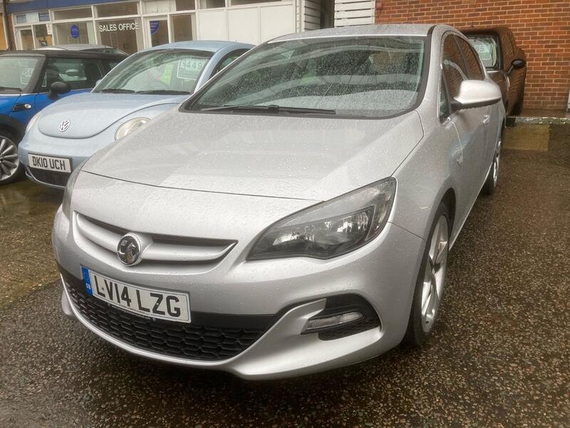 View VAUXHALL ASTRA 1.6 16v Limited Edition 