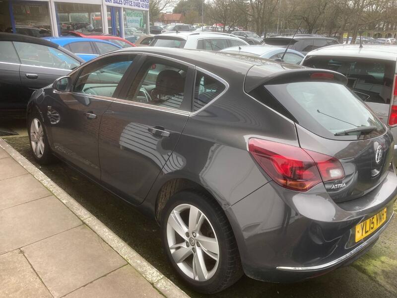 View VAUXHALL ASTRA 1.6 i SRi 