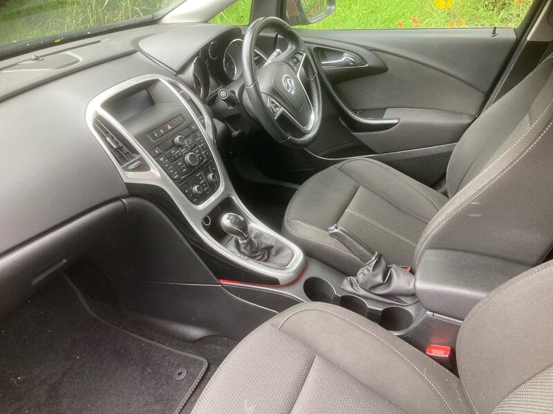 VAUXHALL ASTRA