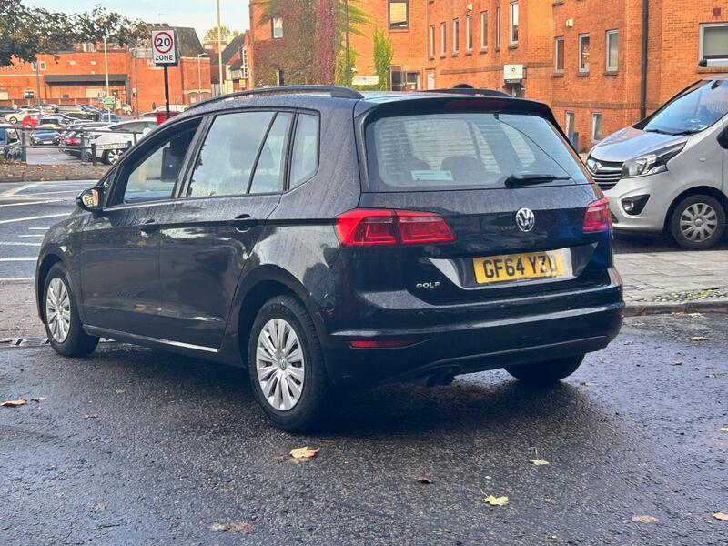 VOLKSWAGEN GOLF SV