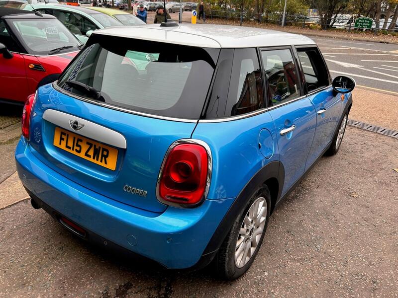 MINI HATCH
