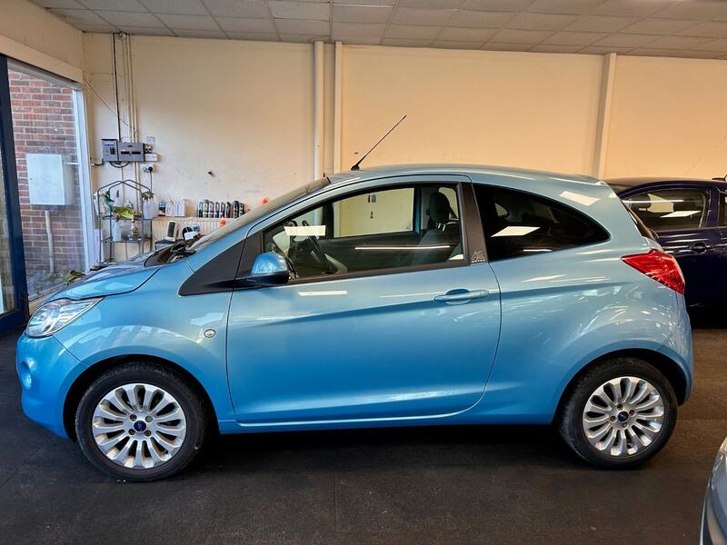 FORD KA