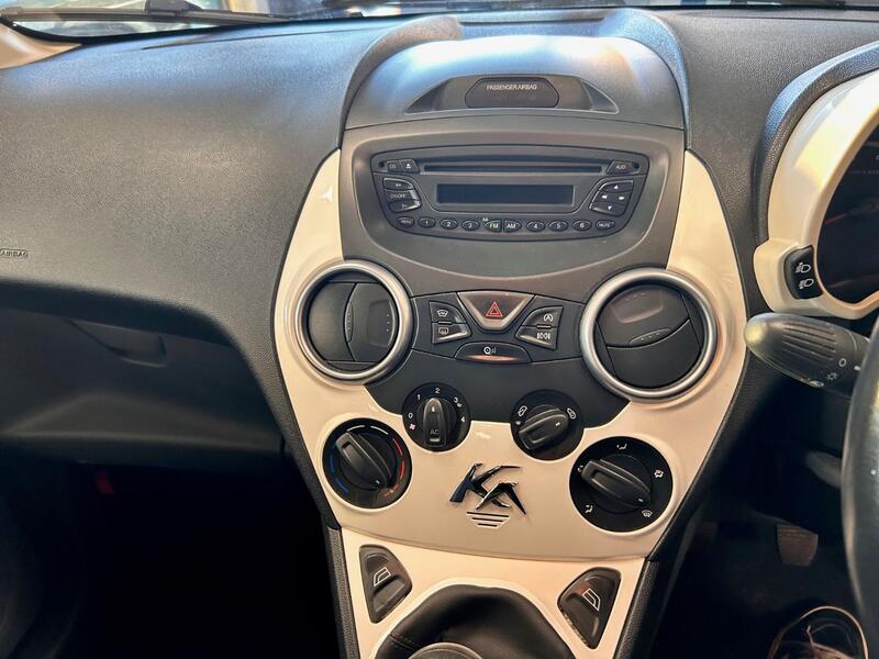 FORD KA