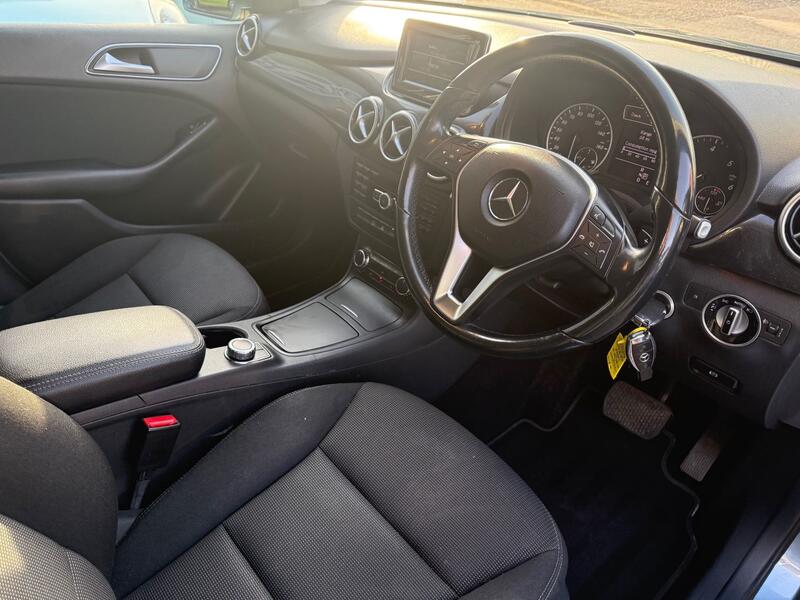 MERCEDES-BENZ B CLASS