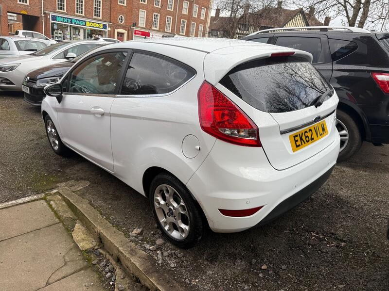 FORD FIESTA