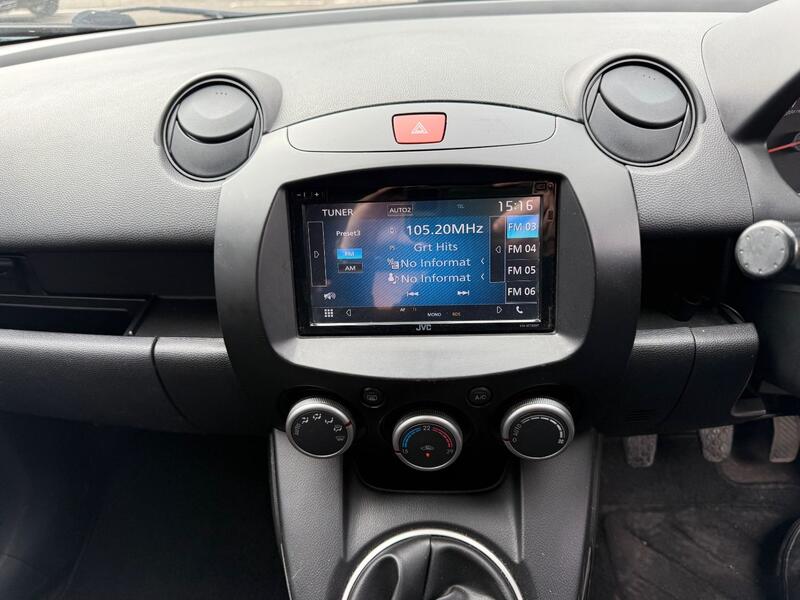 MAZDA MAZDA2