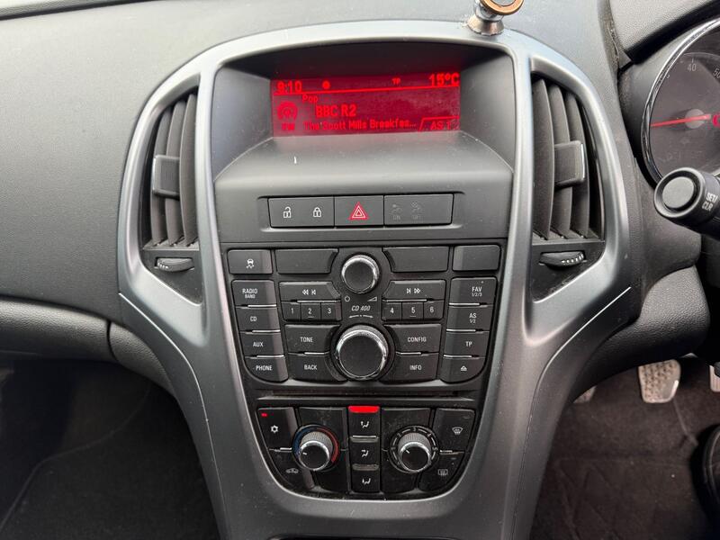 VAUXHALL ASTRA