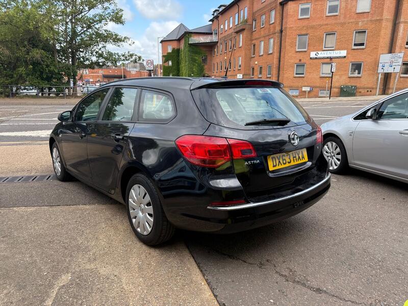 VAUXHALL ASTRA