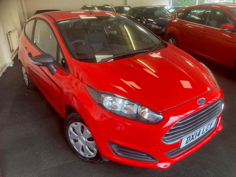View FORD FIESTA 1.3 Studio