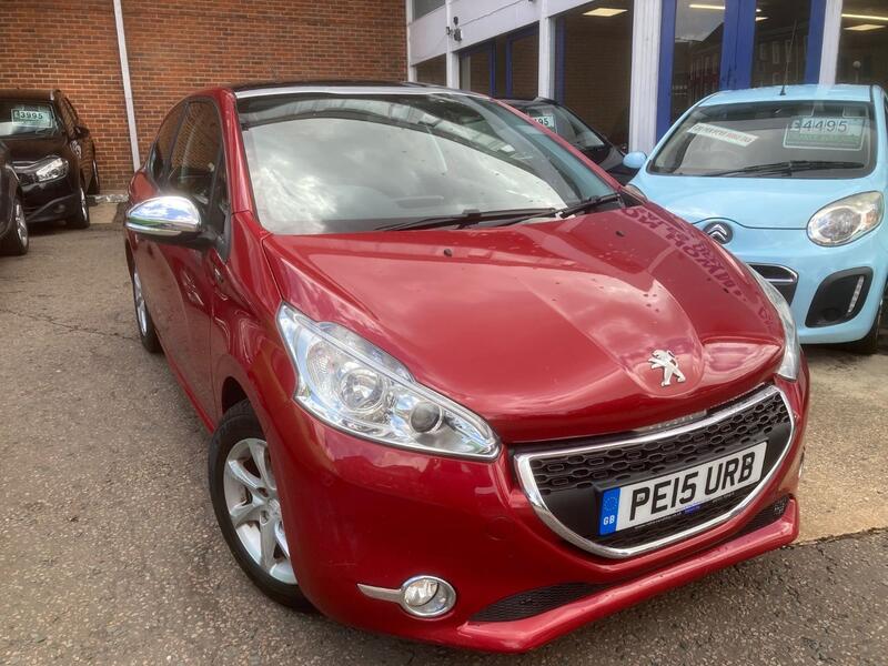View PEUGEOT 208 1.2 VTi PureTech Style