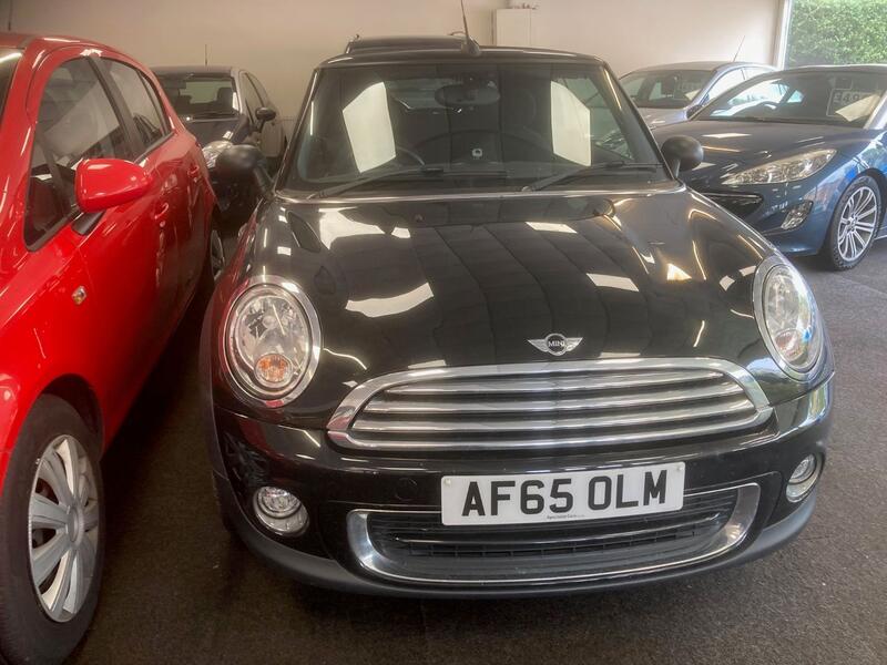 View MINI CONVERTIBLE 1.6 One Convertible