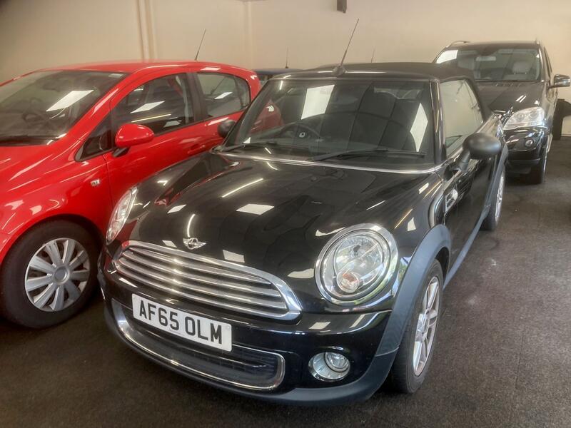 View MINI CONVERTIBLE 1.6 One Convertible