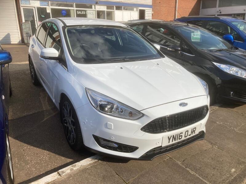 View FORD FOCUS 1.5 T EcoBoost Titanium X