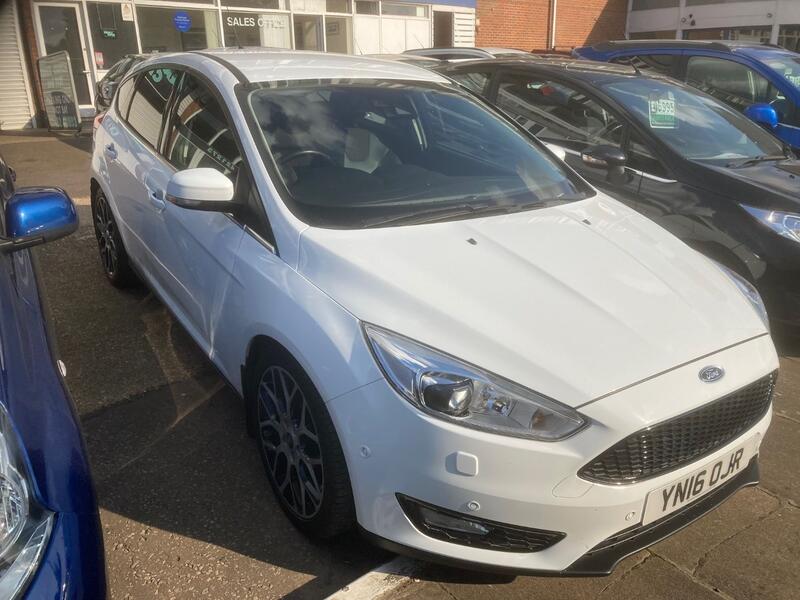 View FORD FOCUS 1.5 T EcoBoost Titanium X