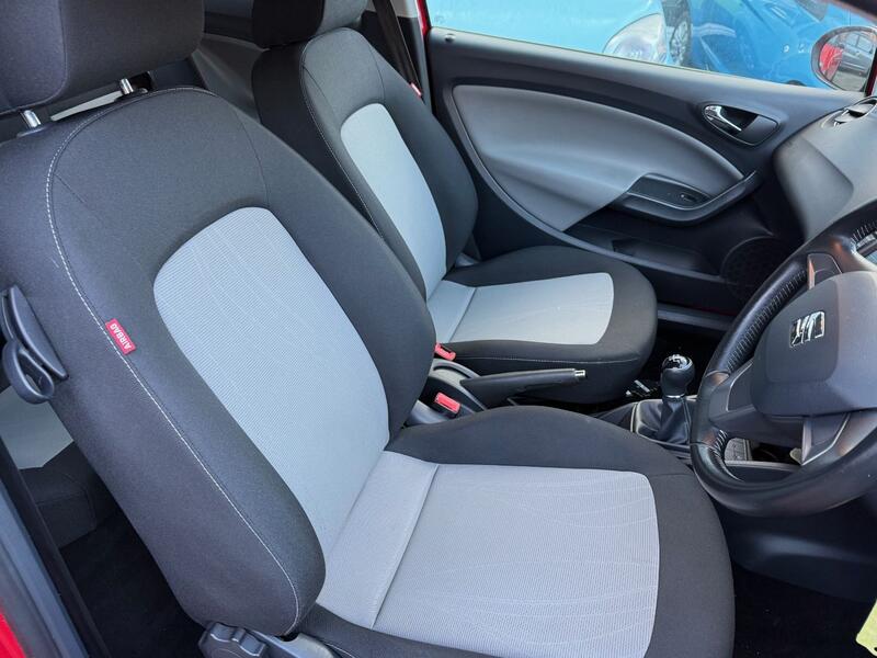 SEAT IBIZA