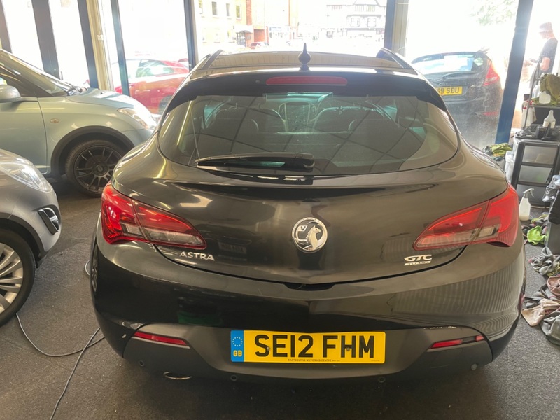 VAUXHALL ASTRA