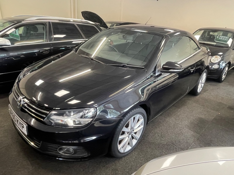 View VOLKSWAGEN EOS 1.4 140 PETROL TSi SE Convertible